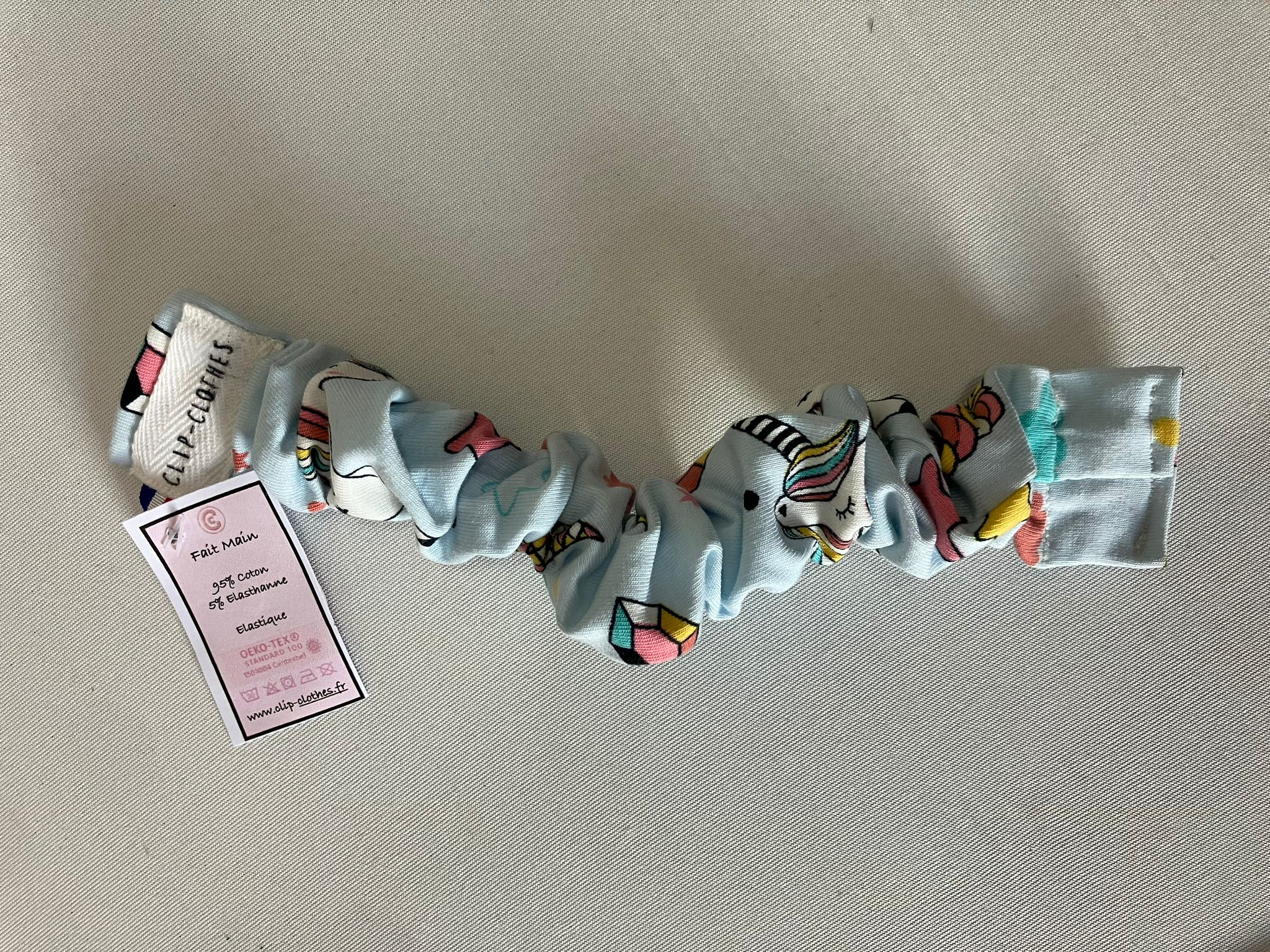 Chouchou d'allaitement motif licornes