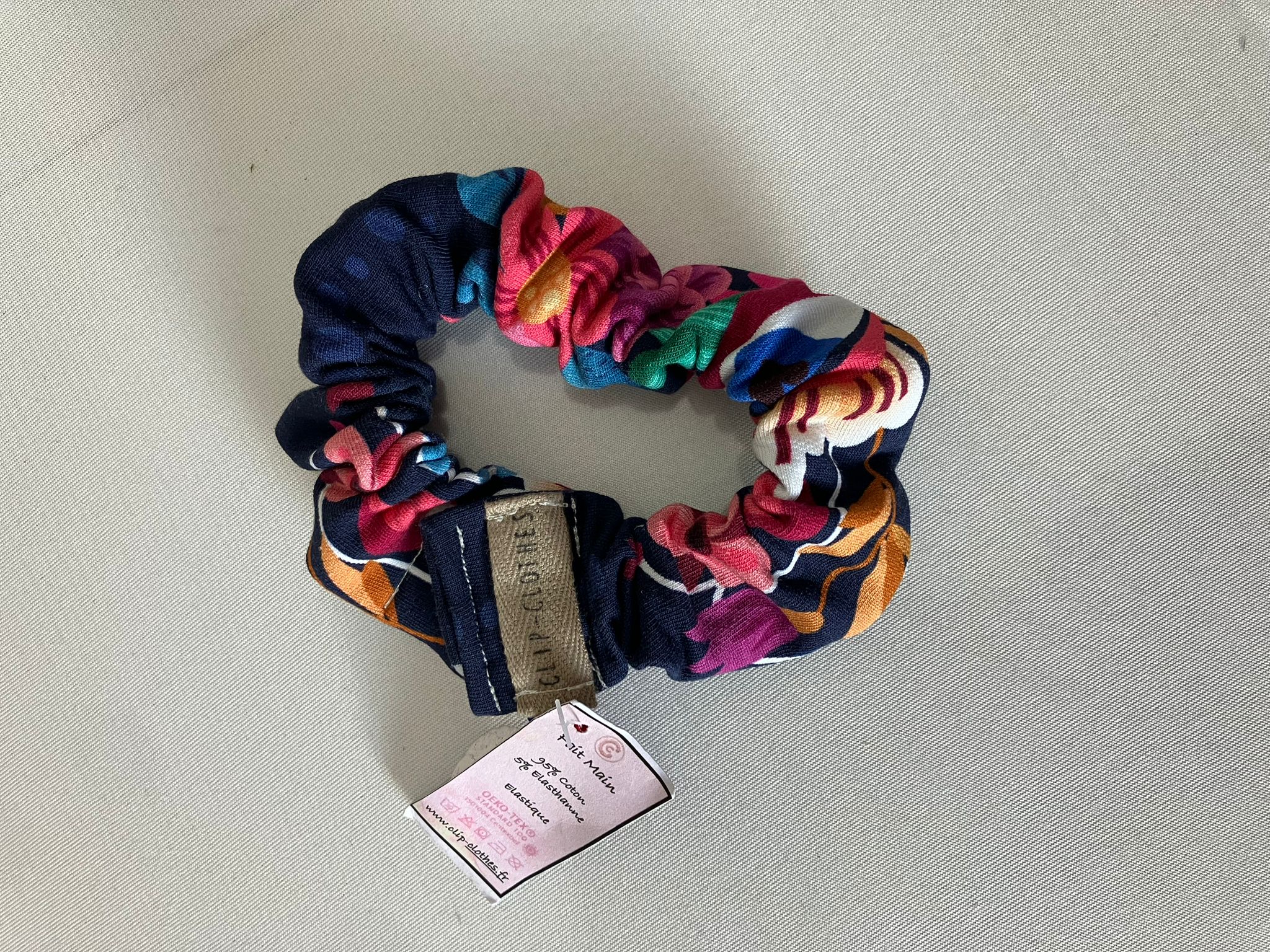 Chouchou d'allaitement motif tropical
